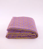 Grand plaid Aziza lilas avec des motifs fleuris