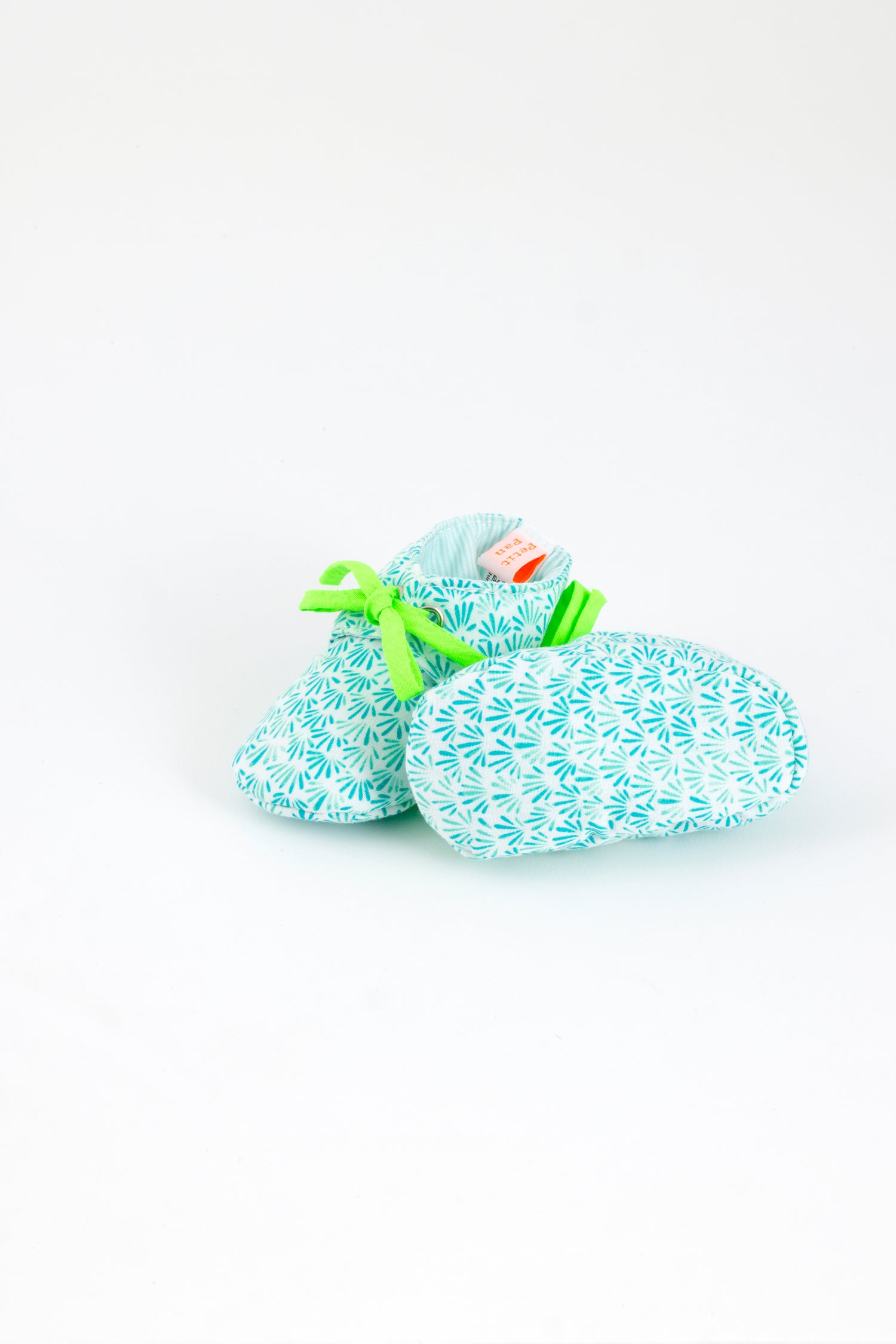 Chaussons bébé Salil vert d’eau