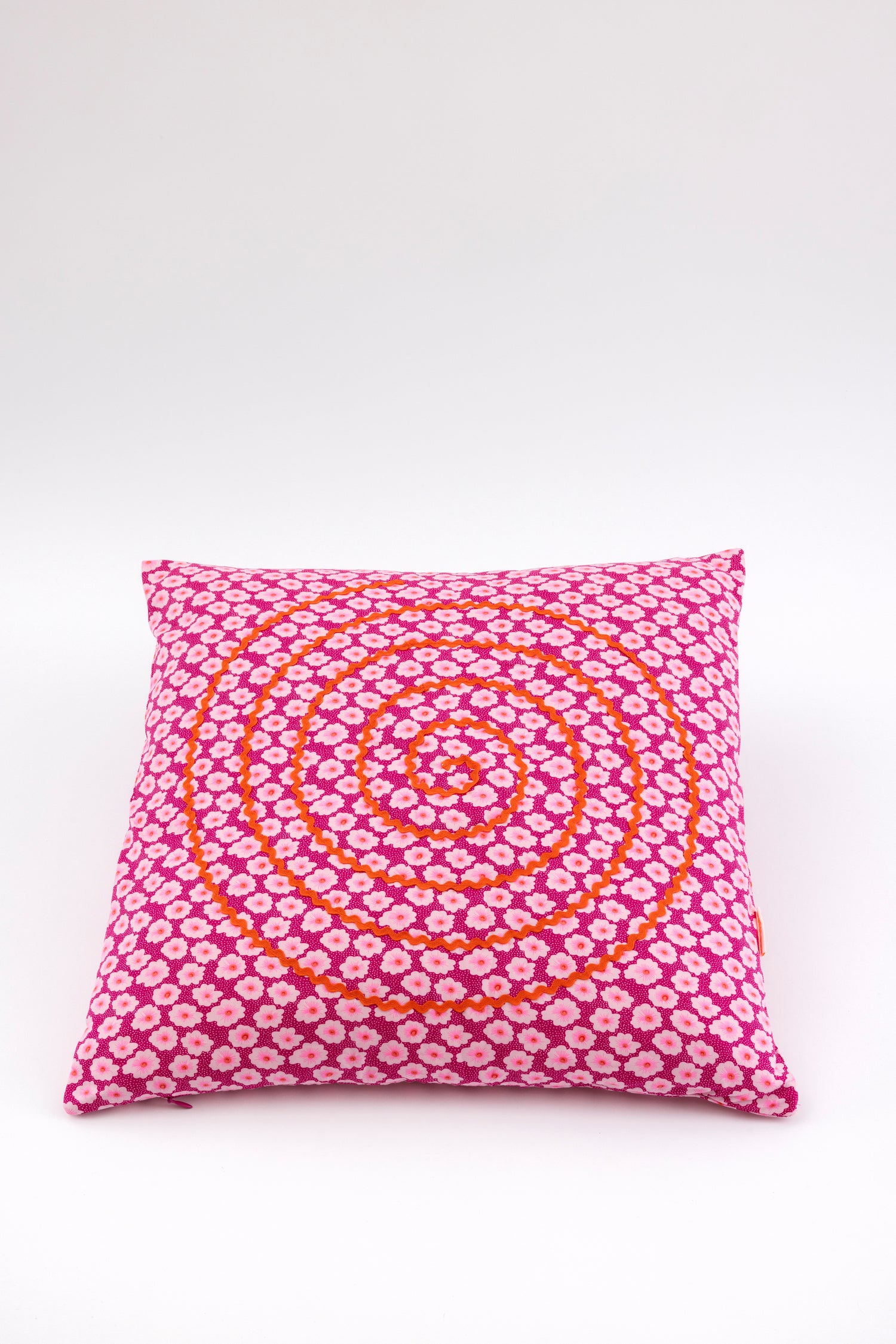 Coussin carré spirale 50X50 Osami rose