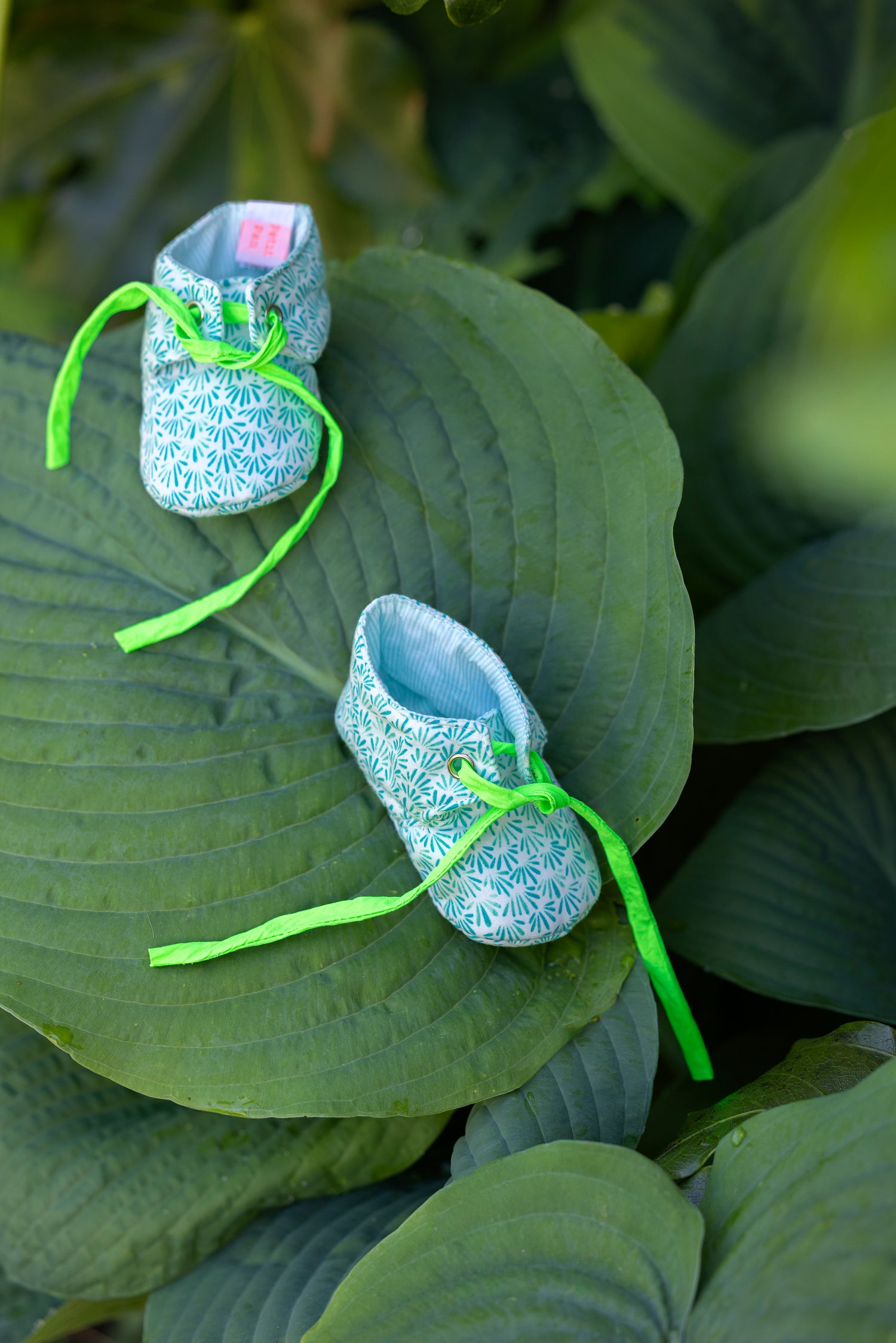 Chaussons bébé Salil vert d’eau